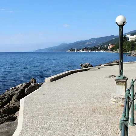 Apartments By The Sea Opatija - Volosko, Opatija - 7846 Apartment *
